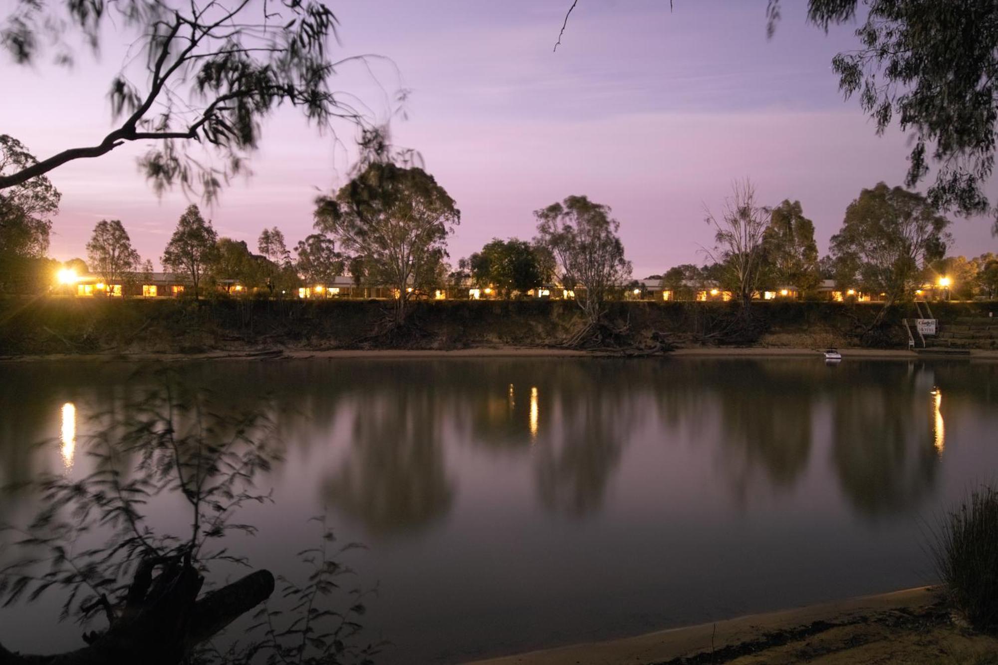 Cadell On The Murray Motel Moama Kültér fotó