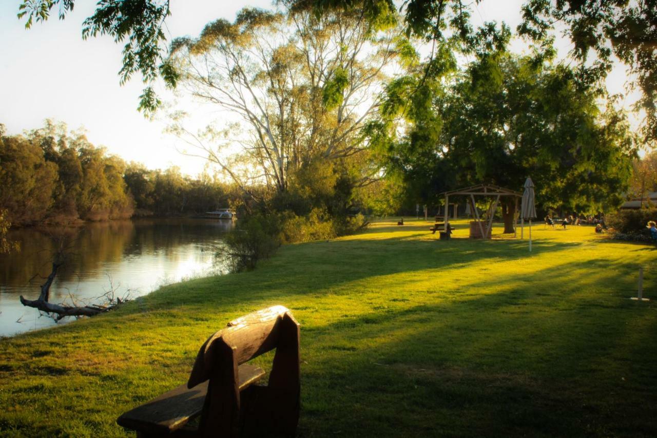Cadell On The Murray Motel Moama Kültér fotó
