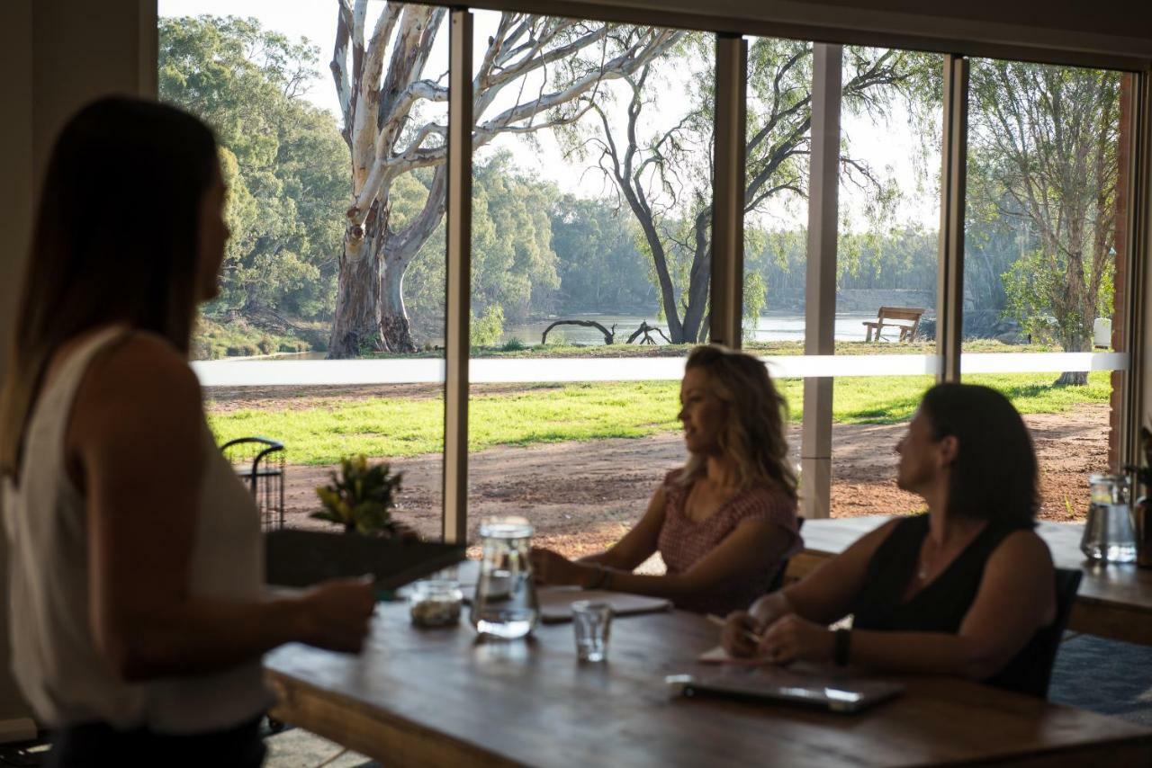 Cadell On The Murray Motel Moama Kültér fotó